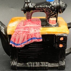 Hand Painted Tea-Nee Black Sewing Machine #2738 Teapot